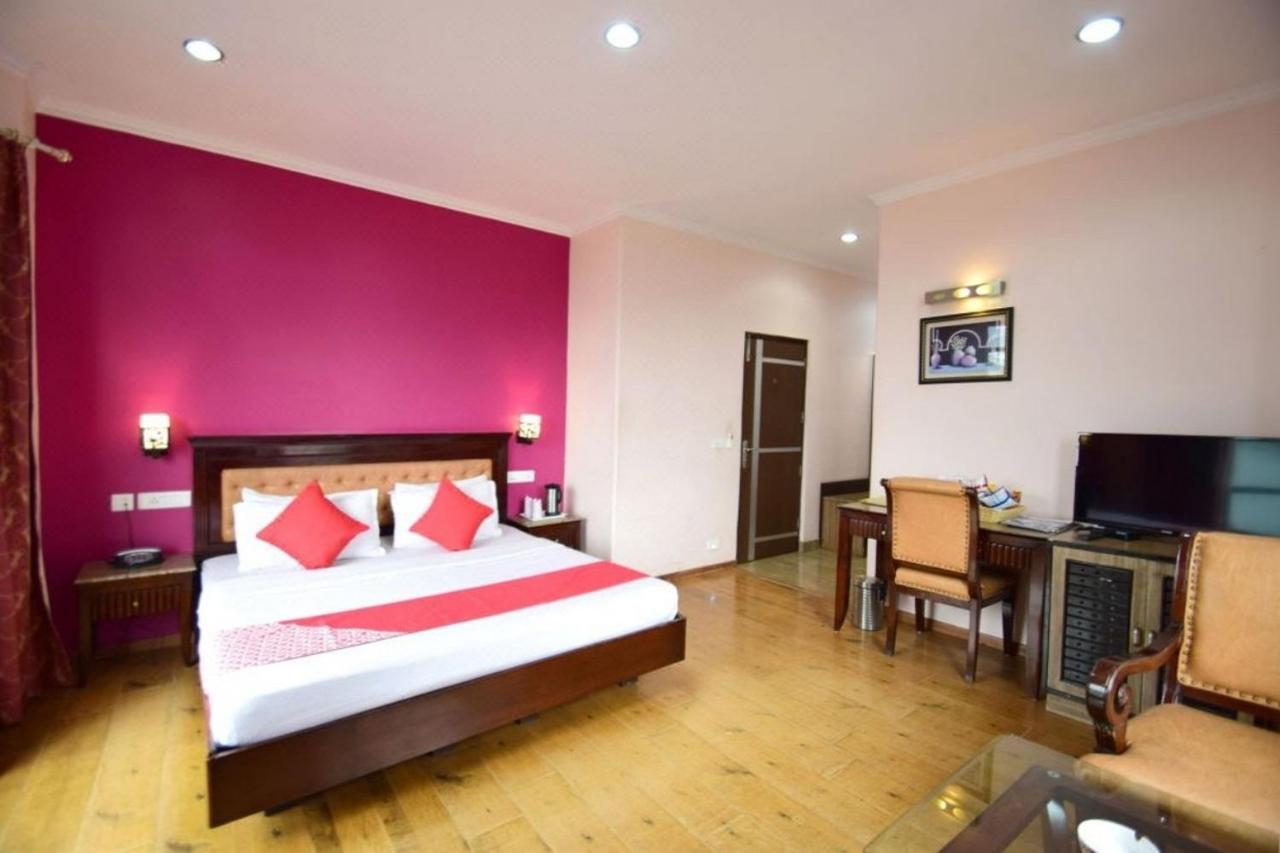 Goroomgo Marc Shimla Near Mall Road - Luxury Room - Excellent Service - Ample Parking - Best Hotel In Шимла Екстериор снимка