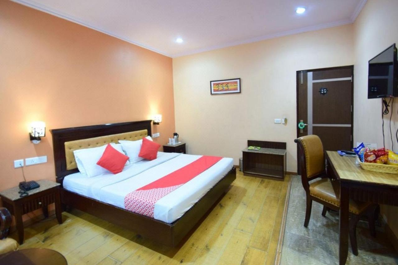 Goroomgo Marc Shimla Near Mall Road - Luxury Room - Excellent Service - Ample Parking - Best Hotel In Шимла Екстериор снимка
